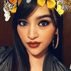 Meet your Posher, Karla